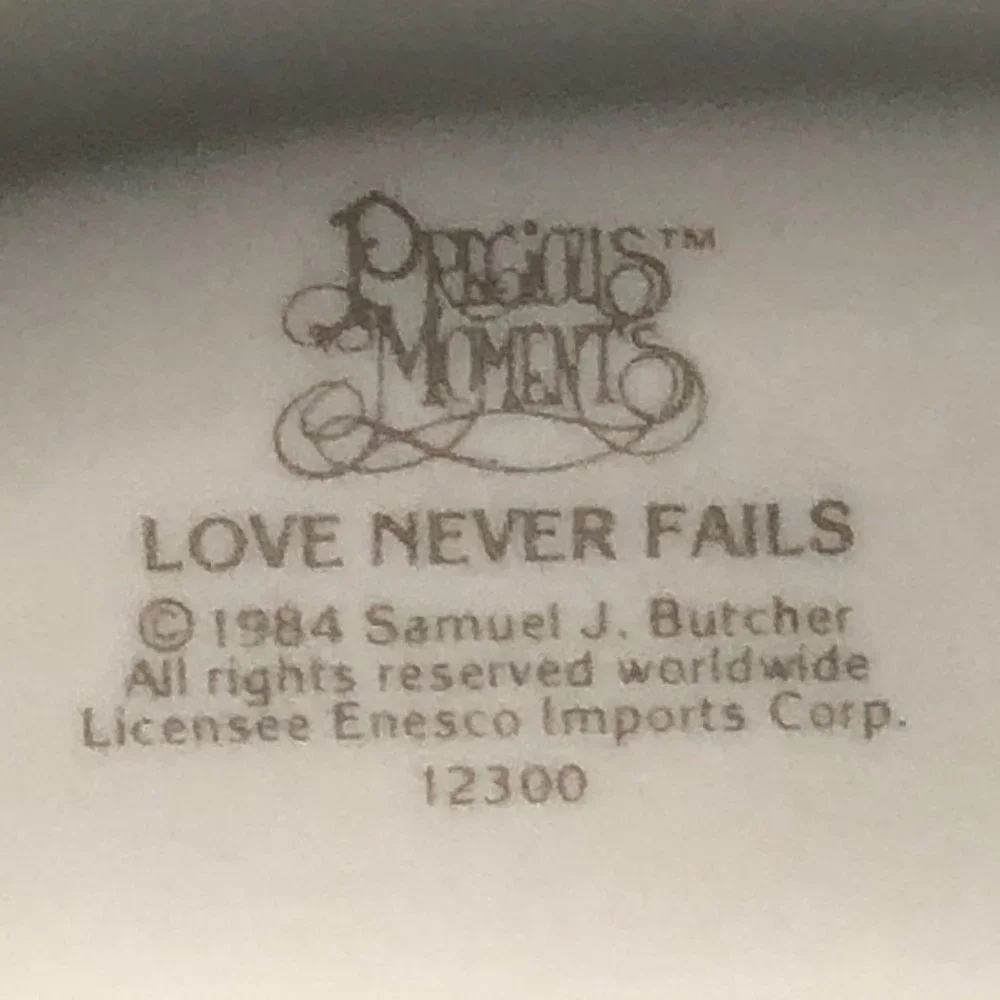 Precious Moments Love Never Fails Figurine - Picture 5 of 5